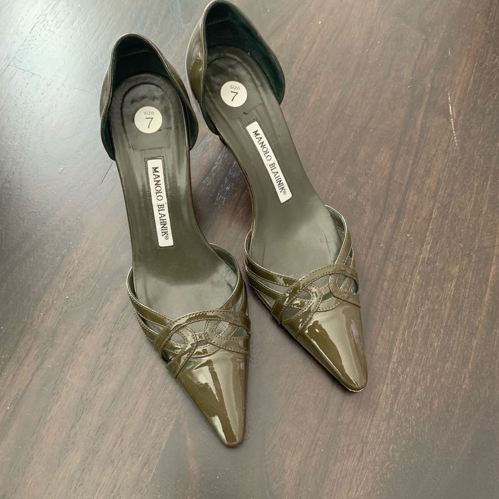 Manolo Blahnik Patent Heels - Picture 1 of 7